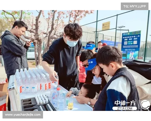网球比赛门票热销引发抢购潮 观众热情空前高涨创造新纪录 网球比赛门票热销引发抢购潮 观众热情空前高涨创造新纪录